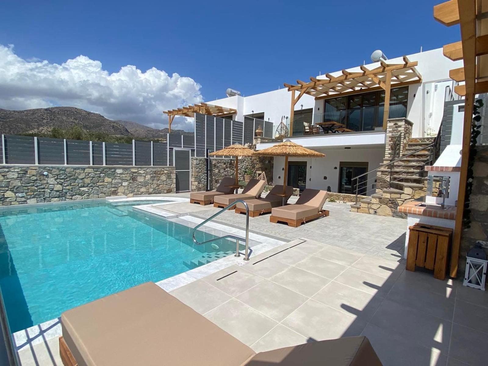 Mediterranean View Villa มากรีเยียลอส ภายนอก รูปภาพ