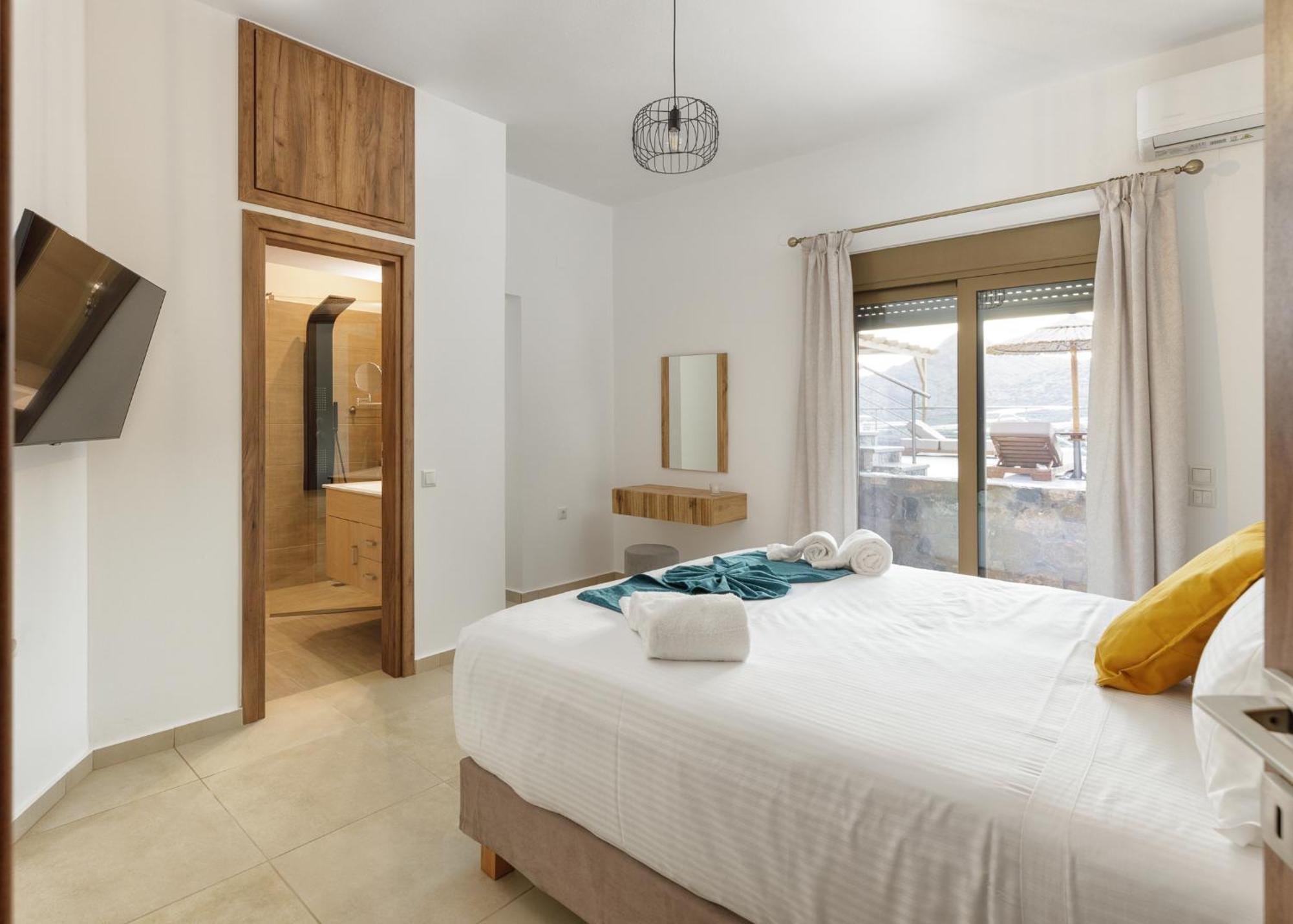 Mediterranean View Villa มากรีเยียลอส ภายนอก รูปภาพ